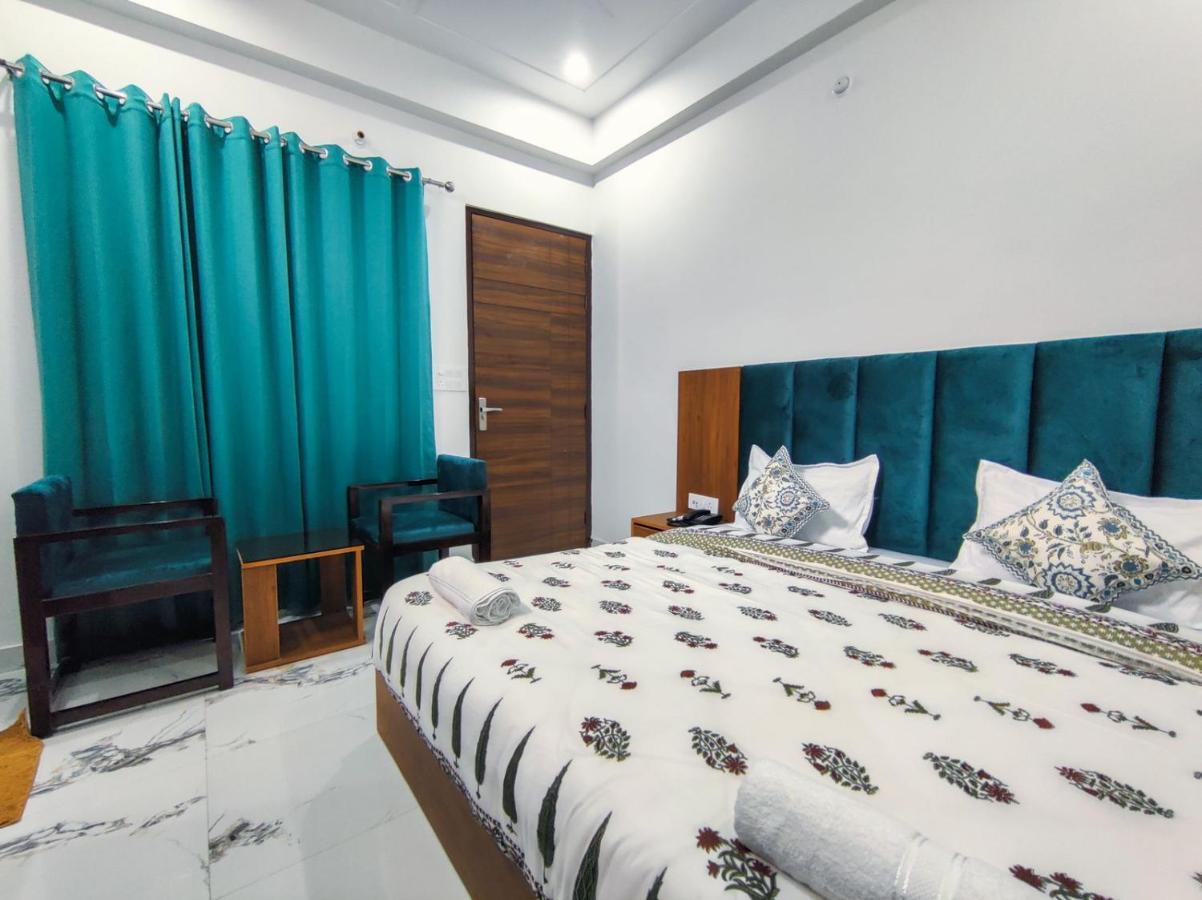 The Vinayak By Le Pension Stays ริชิเคช ภายนอก รูปภาพ