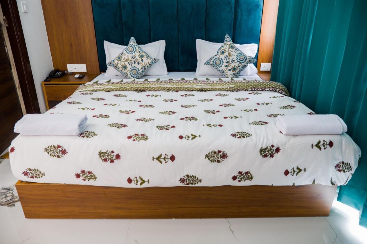 The Vinayak By Le Pension Stays ริชิเคช ภายนอก รูปภาพ