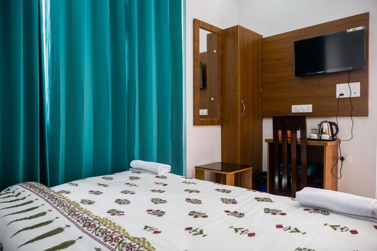 The Vinayak By Le Pension Stays ริชิเคช ภายนอก รูปภาพ