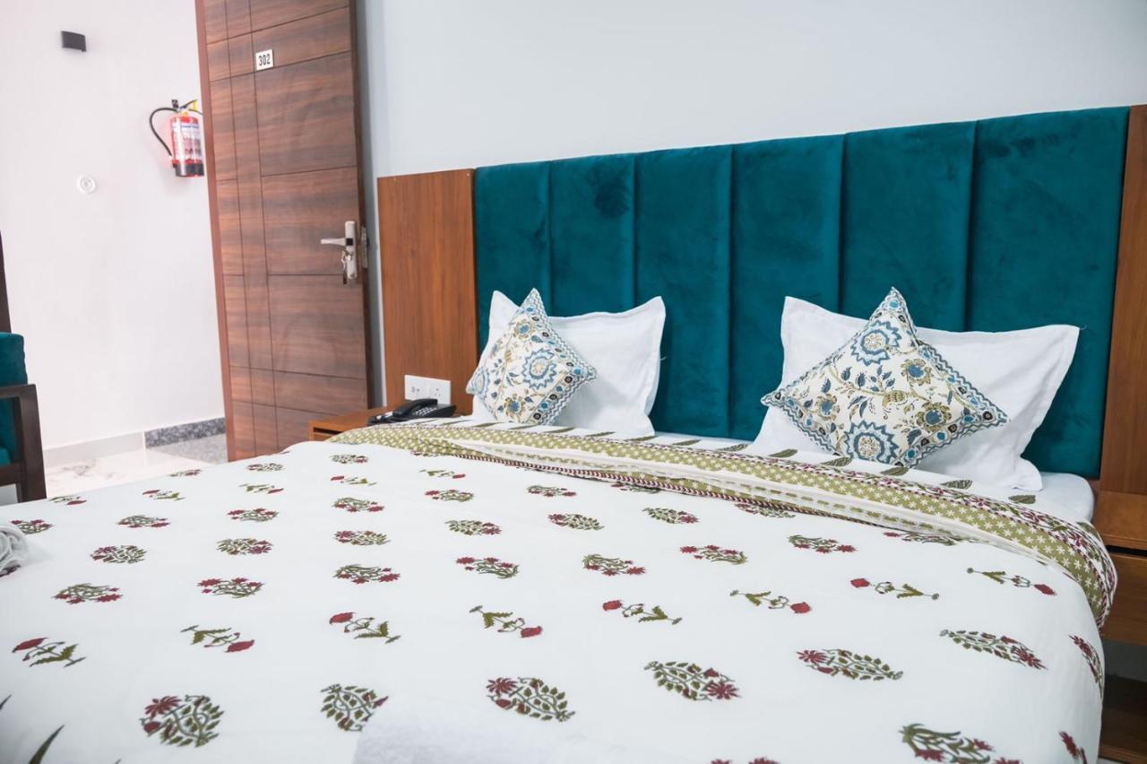 The Vinayak By Le Pension Stays ริชิเคช ภายนอก รูปภาพ